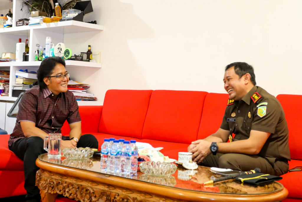 Bupati Giri Prasta Terima Kunjungan Kepala Kejari Badung, Harapkan Sinergitas Pemkab dan Kejari Badung Tetap Terjalin Dengan Baik